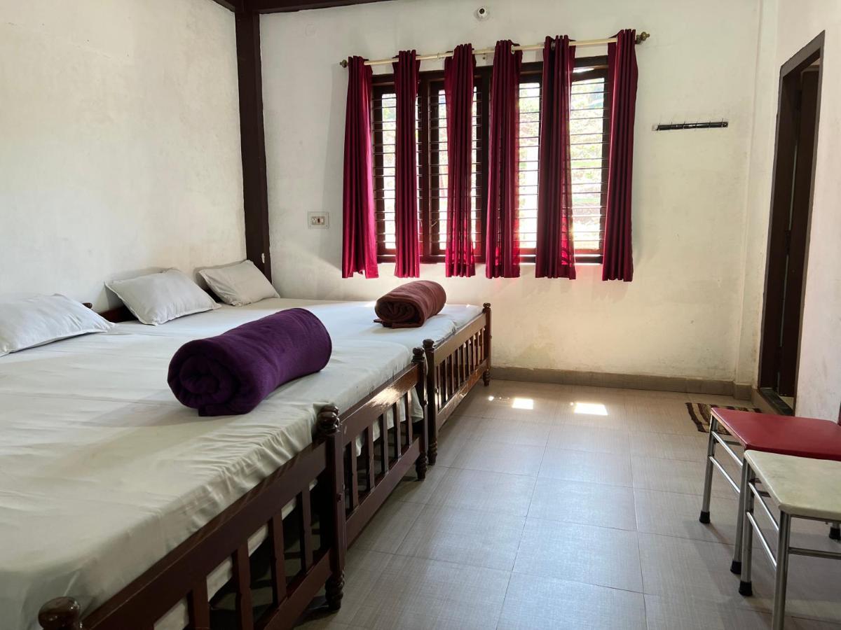 Hotel Caveri Inn มาดิเครี ภายนอก รูปภาพ