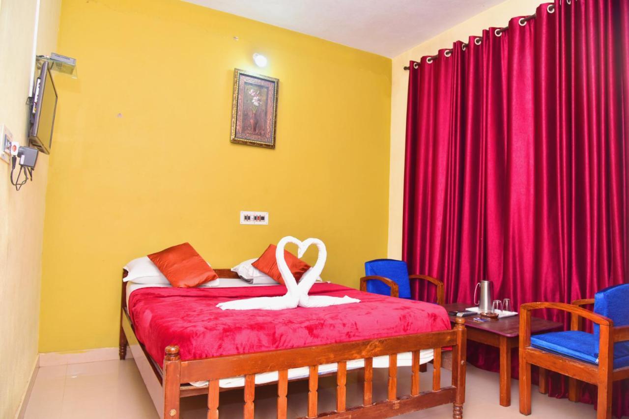 Hotel Caveri Inn มาดิเครี ภายนอก รูปภาพ